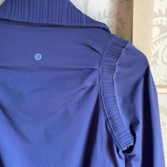 NEW reversible Raja Lululemon jacket - Picture 3 of 11